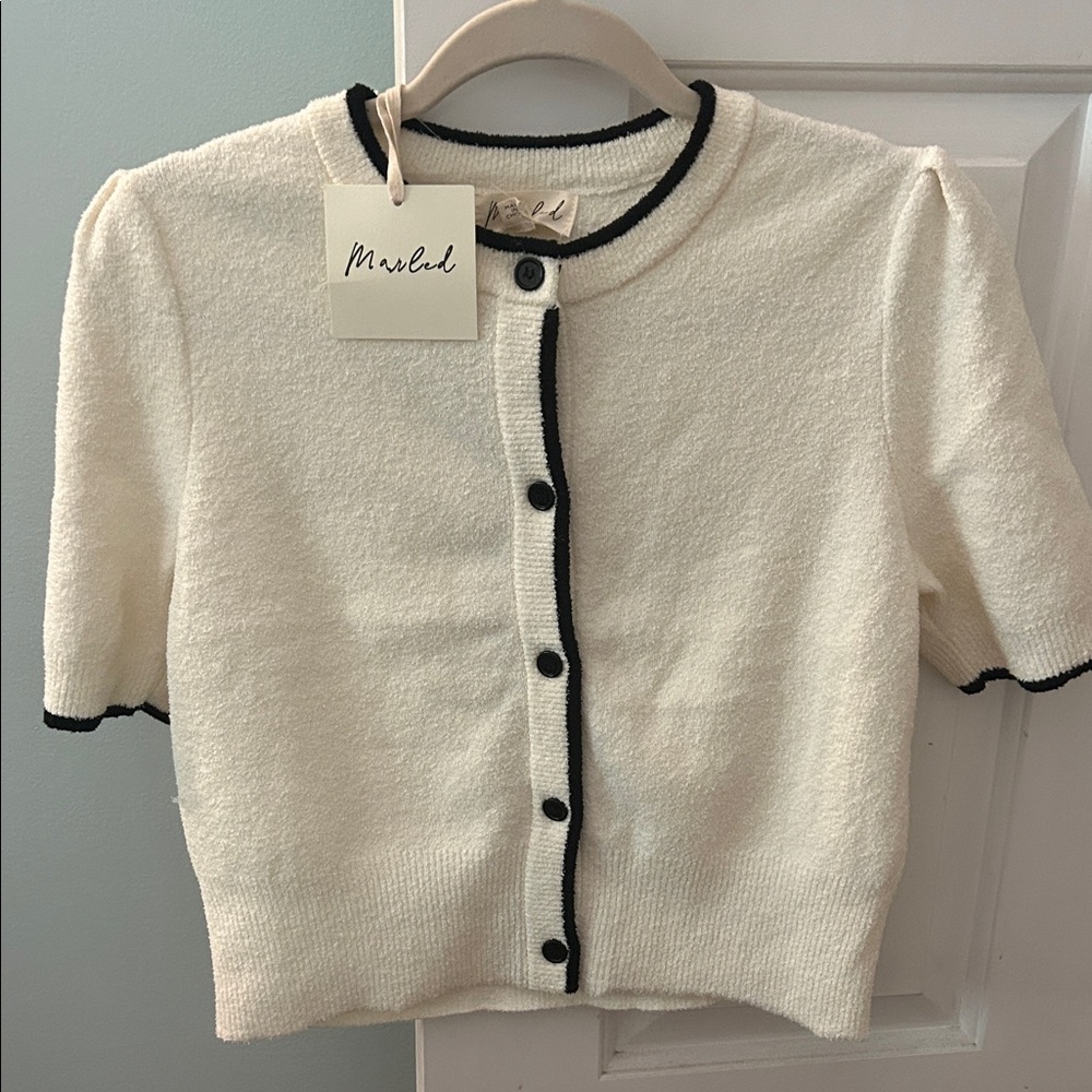 Marled Ivory Sweater with Ebony Accents